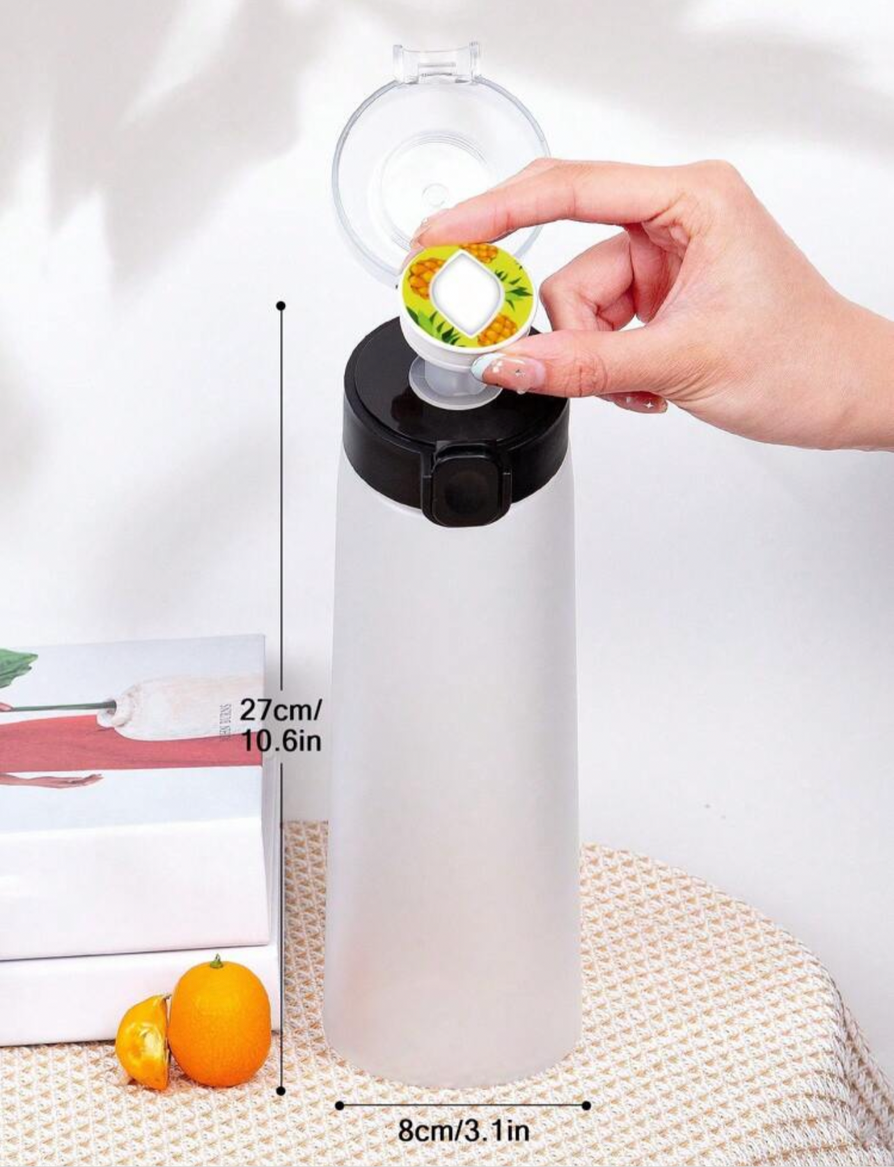 Air water bottle with flavored pods