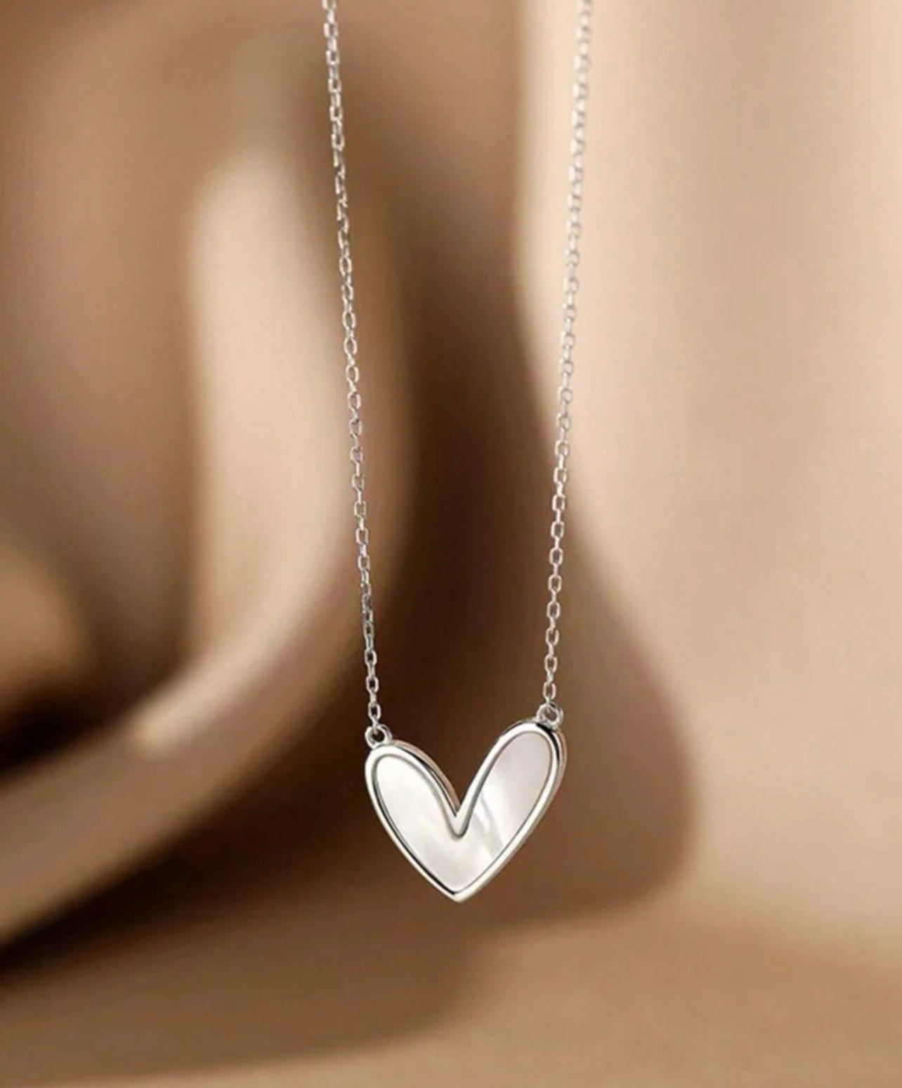 White heart necklace