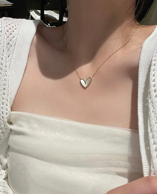 White heart necklace