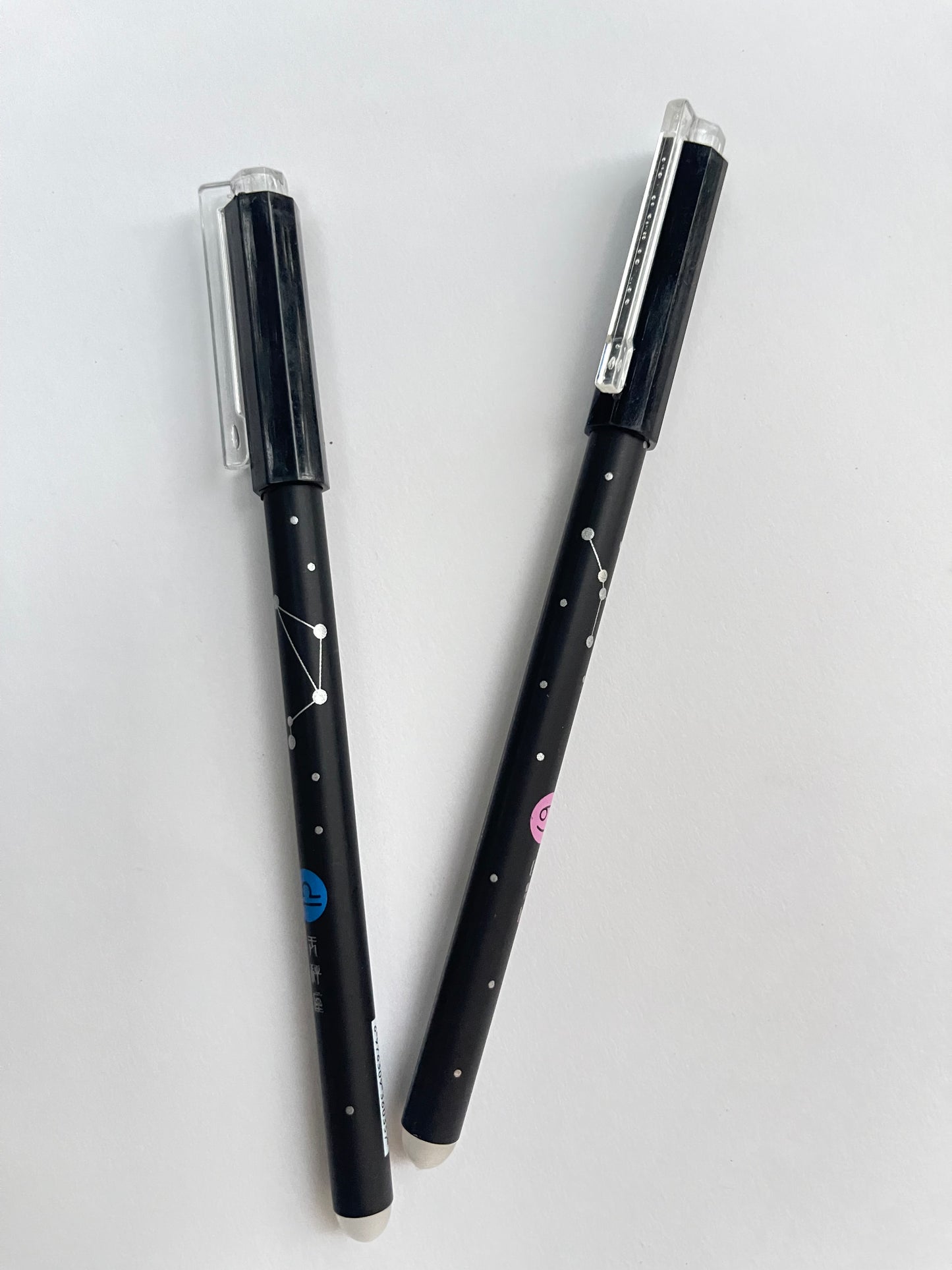 One random space smooth pen