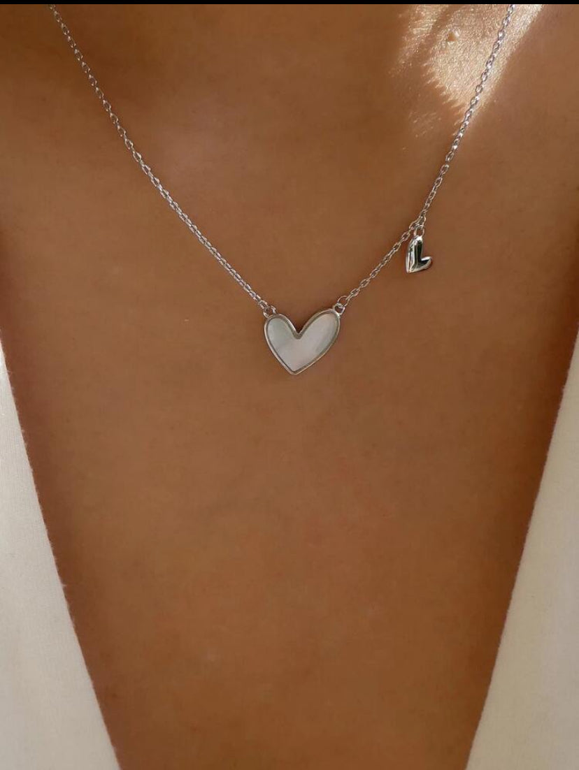 White heart necklace
